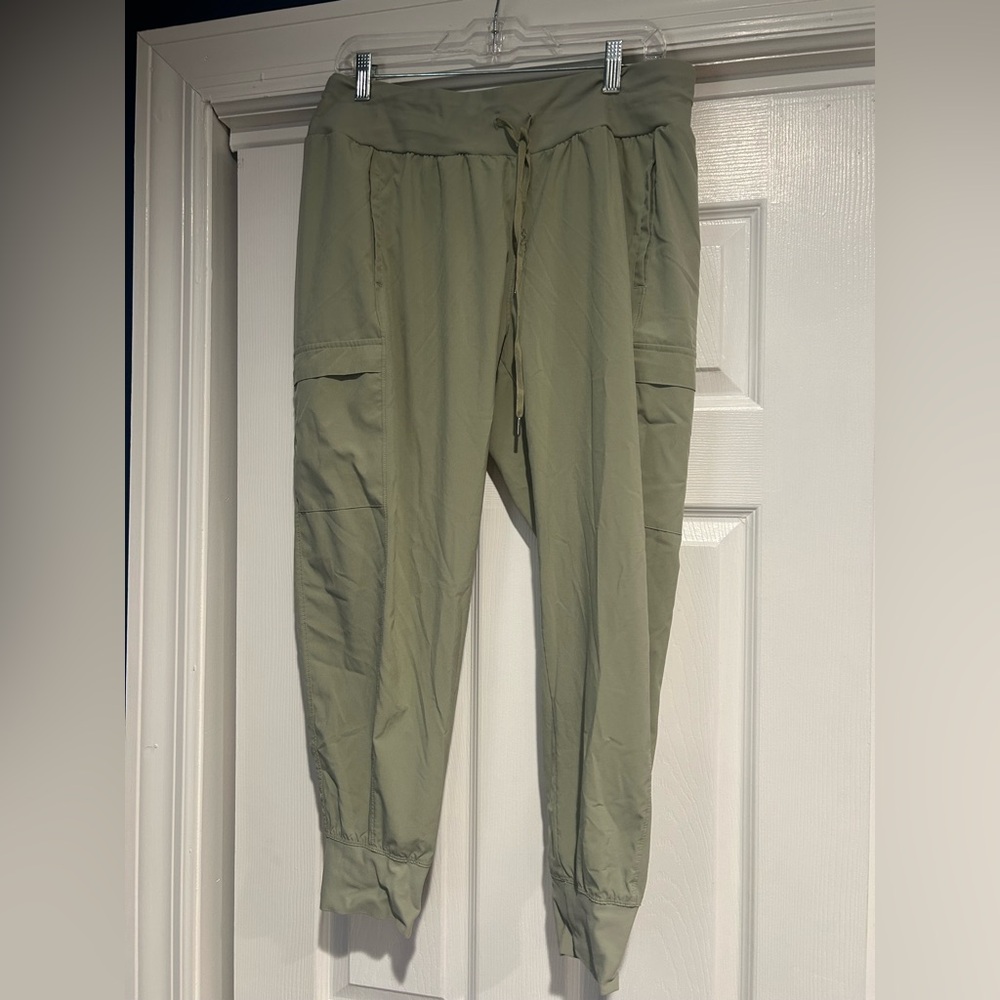 CALIA by Carrie Underwood Olive Green Cargo Jogger Pants